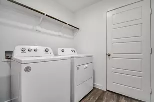 1110 Fringed Bluestar Dr, Rosharon, TX 77583 - Photo 17