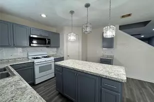 12006 Mallard Stream Ct, Houston, TX 77038 - Photo 9