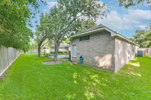 14610 Farrawood Dr, Cypress, TX 77429 - Photo 21