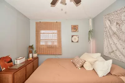 4623 Yupon Street #2, Houston, TX 77006 - Photo 9