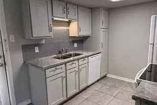 8730 Glen Meadow Ln, Beaumont, TX 77706 - Photo 11