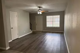 8730 Glen Meadow Ln, Beaumont, TX 77706 - Photo 3