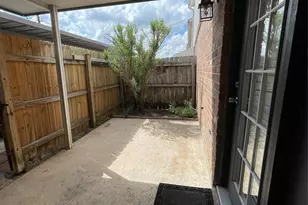 8730 Glen Meadow Ln, Beaumont, TX 77706 - Photo 29
