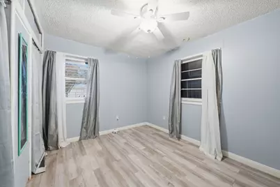 402 Bluebonnet Drive, La Marque, TX 77568 - Photo 15