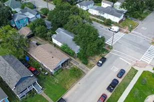 4106 Ursuline St, Galveston, TX 77550 - Photo 41