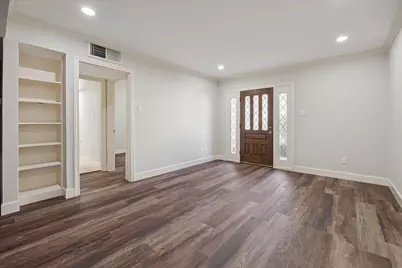 3131 Cummins Street #27, Houston, TX 77027 - Photo 9