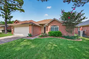 11814 Copperas Creek Dr, Sugar Land, TX 77498 - Photo 5