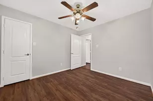 11814 Copperas Creek Dr, Sugar Land, TX 77498 - Photo 25