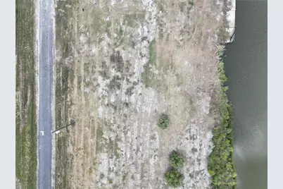 1108 Pennington Street, Gilchrist, TX 77617 - Photo 3