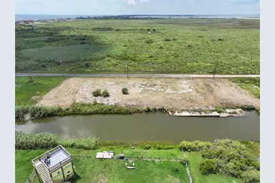 1108 Pennington Street, Gilchrist, TX 77617 - Photo 9