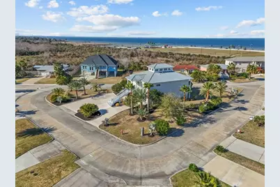 2727 E Bayshore Drive Drive, San Leon, TX 77539 - Photo 7