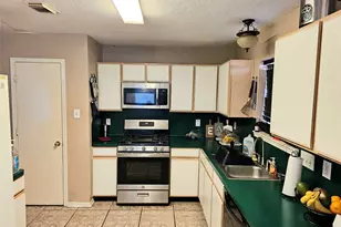 7811 Summer Pl Dr, Humble, TX 77338 - Photo 9