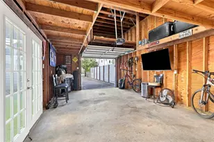 1209 Edwards St, Houston, TX 77007 - Photo 23