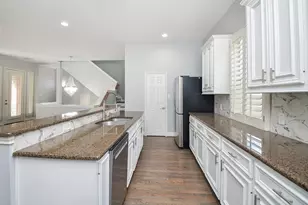 1016 Studer St, Houston, TX 77007 - Photo 25