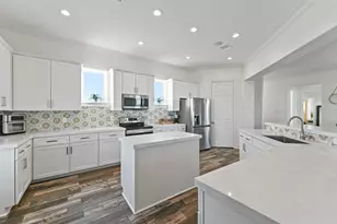 26119 Bay Breeze Dr, Galveston, TX 77554 - Photo 9