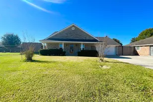 8129 Lemon Tree St, Port Arthur, TX 77642 - Photo 21