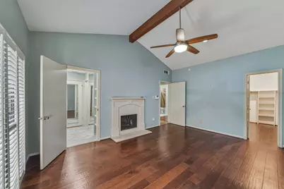 11711 Memorial Drive #151, Houston, TX 77024 - Photo 25