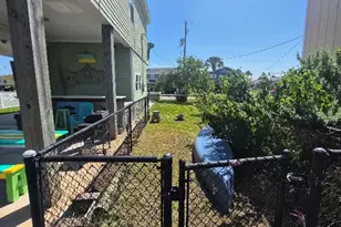 16606 Curlew Rd, Jamaica Beach, TX 77554 - Photo 19