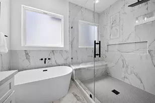 2423 Harrington St, Houston, TX 77026 - Photo 37