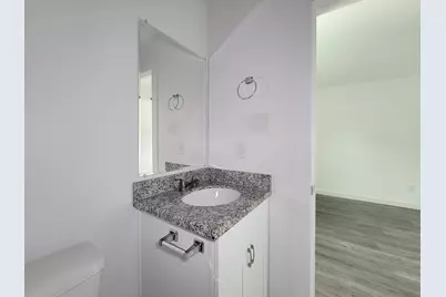 8122 Sterlingshire Street #A, Houston, TX 77078 - Photo 21
