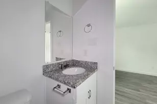 8122 Sterlingshire St, Houston, TX 77078 - Photo 21