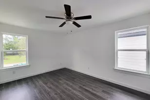8122 Sterlingshire St, Houston, TX 77078 - Photo 17