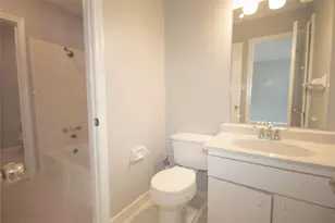 12641 Huntingwick Dr, Houston, TX 77024 - Photo 17