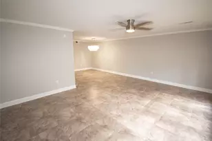 12641 Huntingwick Dr, Houston, TX 77024 - Photo 11