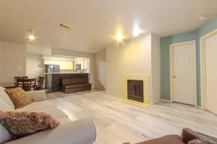 16800 Sugar Pine Dr, Houston, TX 77090 - Photo 5