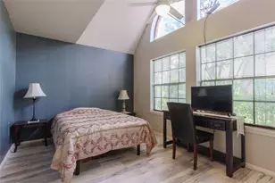 16800 Sugar Pine Dr, Houston, TX 77090 - Photo 9