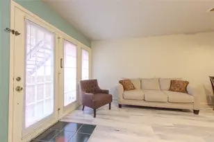 16800 Sugar Pine Dr, Houston, TX 77090 - Photo 7