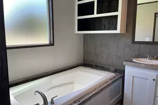 322 E College St, Fairfield, TX 75840 - Photo 21