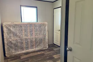 322 E College St, Fairfield, TX 75840 - Photo 27