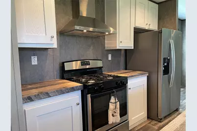 322 E College Street, Fairfield, TX 75840 - Photo 11