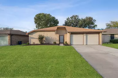 2792 Forest Point Drive, League City, TX 77573 - Photo 1