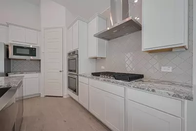 2702 Ballast Green Drive, Texas City, TX 77568 - Photo 11