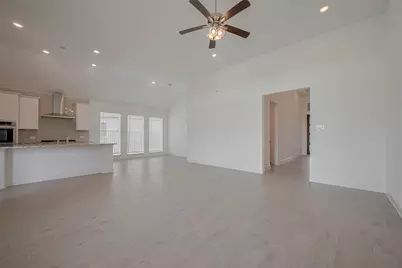 2702 Ballast Green Drive, Texas City, TX 77568 - Photo 7