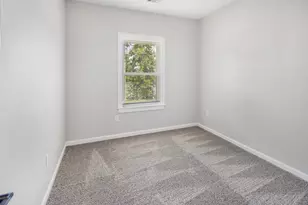 5036 Mallow St, Houston, TX 77033 - Photo 33