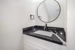 5036 Mallow St, Houston, TX 77033 - Photo 21