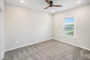 5036 Mallow St, Houston, TX 77033 - Photo 23