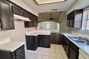 15846 Blueridge, Missouri City, TX 77489 - Photo 3