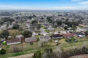 355 Windsor Square, Alvin, TX 77511 - Photo 31