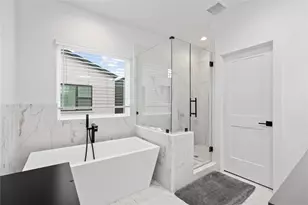 2404 Hadley St, Houston, TX 77003 - Photo 13