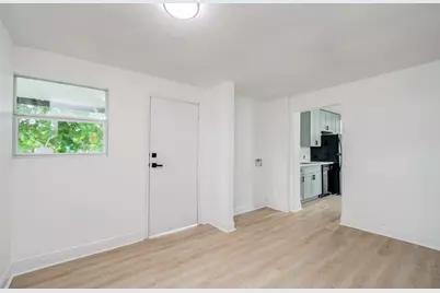 10309 Wiggins Street, Houston, TX 77029 - Photo 15