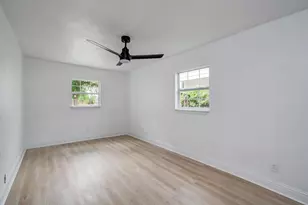 10309 Wiggins St, Houston, TX 77029 - Photo 25