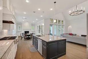 79 N Curly Willow Cir, Tomball, TX 77375 - Photo 17