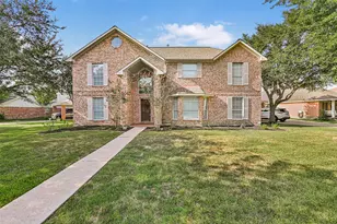 313 Winding Oak Ln S, League City, TX 77573 - Photo 1