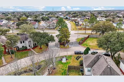 15911 Timber Chase Drive, Houston, TX 77082 - Photo 3