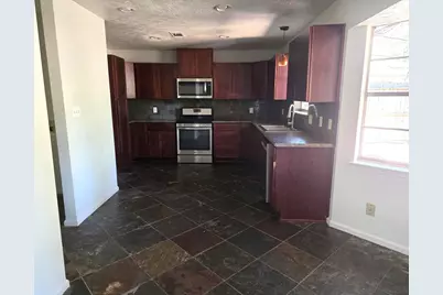 2010 Redwood Street, Kemah, TX 77565 - Photo 5