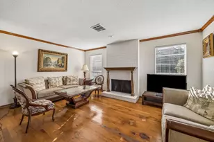 2515 Bering Dr, Houston, TX 77057 - Photo 3